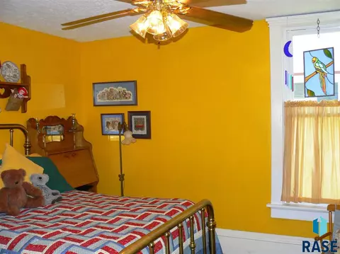 219 N Spring Ave, Sioux Falls, SD 57104 photo 19