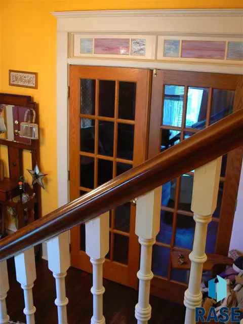 219 N Spring Ave, Sioux Falls, SD 57104 photo 9
