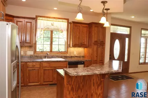 25797 Kiwanis Ave, Renner, SD 57055 photo 8