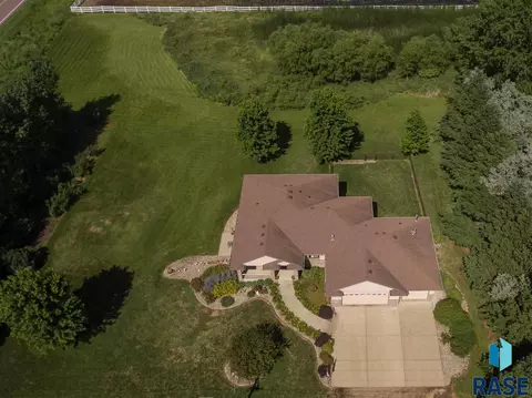 25797 Kiwanis Ave, Renner, SD 57055 photo 3