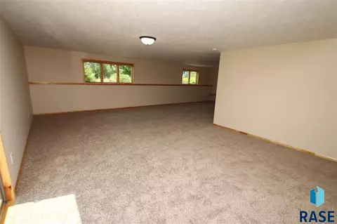25797 Kiwanis Ave, Renner, SD 57055 photo 14