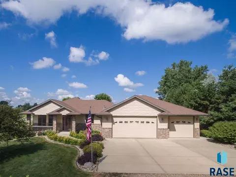 25797 Kiwanis Ave, Renner, SD 57055 photo 2