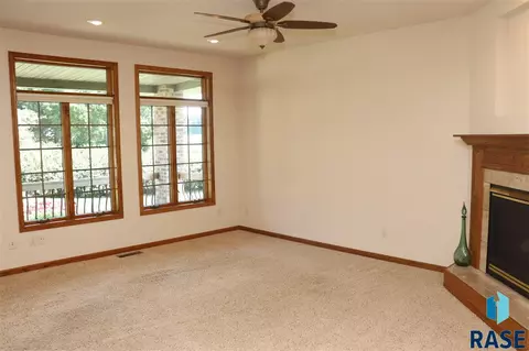 25797 Kiwanis Ave, Renner, SD 57055 photo 11