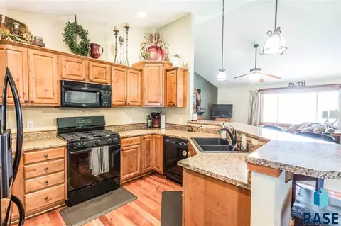 720 Pheasant Cir, Tea, SD 57064 photo 10