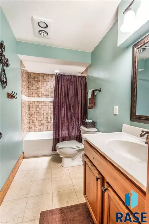 720 Pheasant Cir, Tea, SD 57064 photo 21