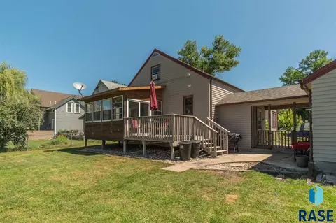 313 N Main Ave, Garretson, SD 57030 photo 27
