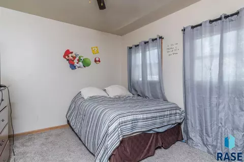 313 N Main Ave, Garretson, SD 57030 photo 15