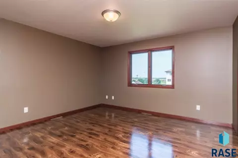 307 S Maple St, Worthing, SD 57077 photo 17