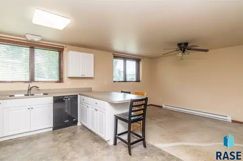 307 S Maple St, Worthing, SD 57077 photo 22