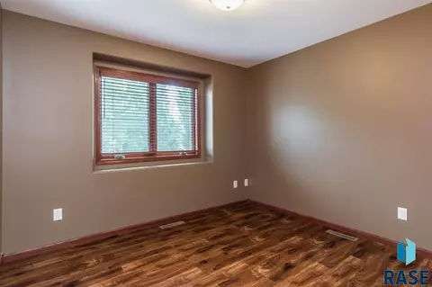 307 S Maple St, Worthing, SD 57077 photo 15