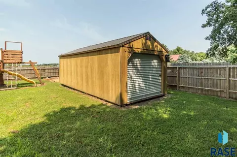 307 S Maple St, Worthing, SD 57077 photo 29