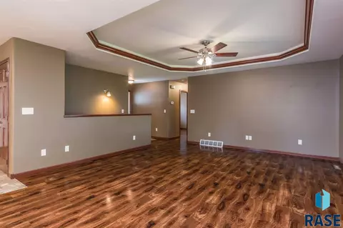 307 S Maple St, Worthing, SD 57077 photo 8