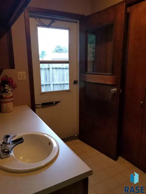 712 Albert St, Freeman, SD 57029 photo 6