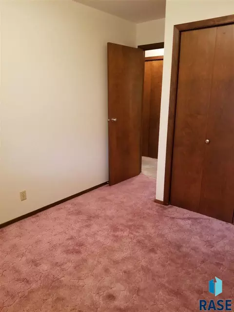 712 Albert St, Freeman, SD 57029 photo 19