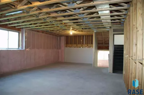 7004 E 40th St, Sioux Falls, SD 57110 photo 25