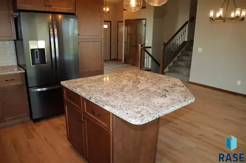 7004 E 40th St, Sioux Falls, SD 57110 photo 9