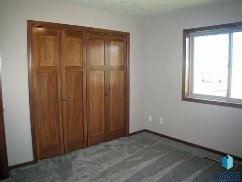 7004 E 40th St, Sioux Falls, SD 57110 photo 18