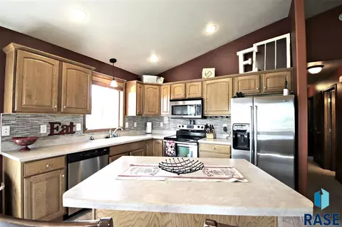 1409 E 69th St N, Sioux Falls, SD 57104 photo 11