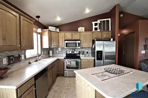 1409 E 69th St N, Sioux Falls, SD 57104 photo 12