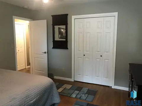 821 S Walnut St, Freeman, SD 57029 photo 20