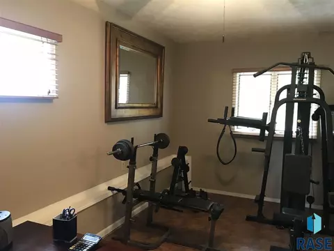 821 S Walnut St, Freeman, SD 57029 photo 13