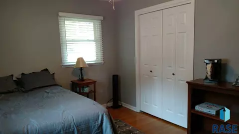 821 S Walnut St, Freeman, SD 57029 photo 17
