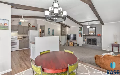 505 W Apple St, Tea, SD 57064 photo 8