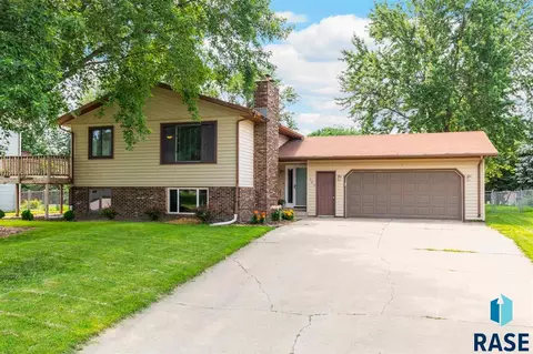 505 W Apple St, Tea, SD 57064 photo 1