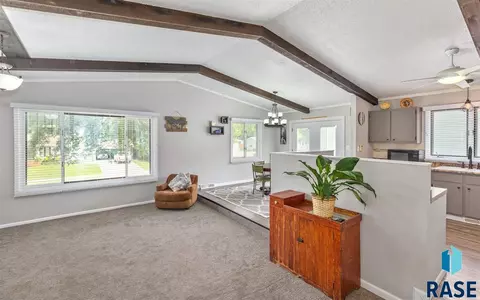 505 W Apple St, Tea, SD 57064 photo 10