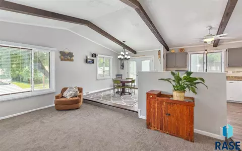 505 W Apple St, Tea, SD 57064 photo 9