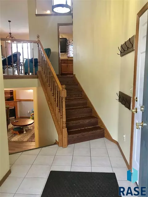 140 Ann Cir, Tea, SD 57064 photo 4