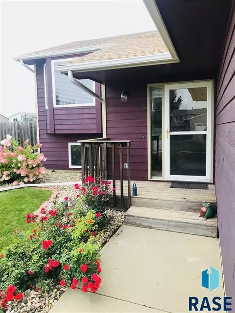 140 Ann Cir, Tea, SD 57064 photo 3