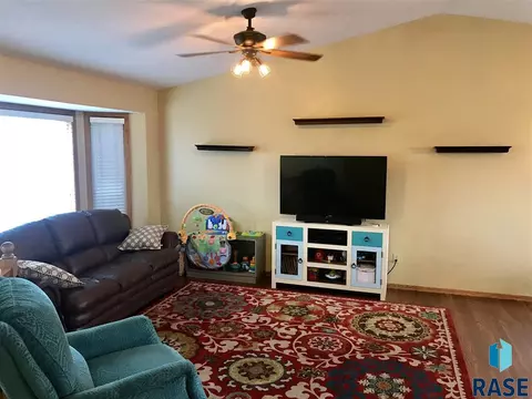 140 Ann Cir, Tea, SD 57064 photo 7