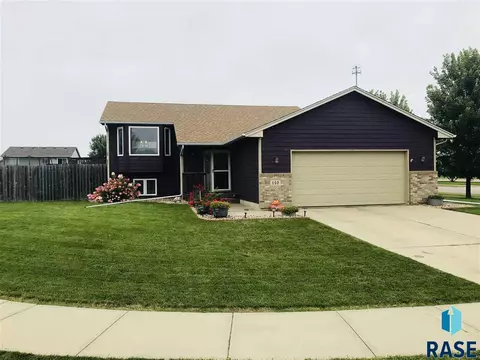 140 Ann Cir, Tea, SD 57064 photo 1