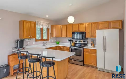 105 W Carroll St, Tea, SD 57064 photo 3