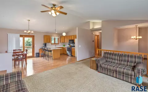105 W Carroll St, Tea, SD 57064 photo 11