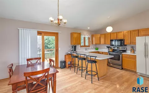 105 W Carroll St, Tea, SD 57064 photo 6