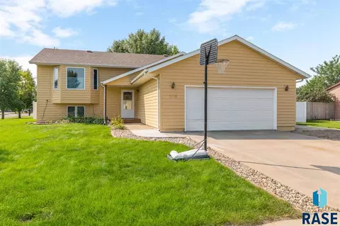 105 W Carroll St, Tea, SD 57064 photo 1