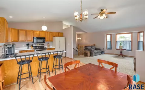 105 W Carroll St, Tea, SD 57064 photo 8