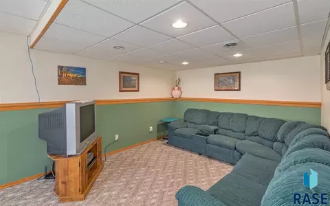 105 W Carroll St, Tea, SD 57064 photo 13