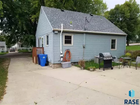406 S Van Eps Ave, Sioux Falls, SD 57103 photo 18