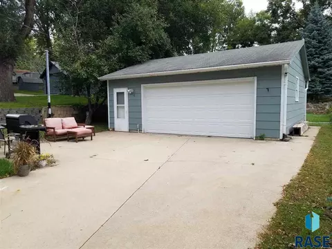 406 S Van Eps Ave, Sioux Falls, SD 57103 photo 17