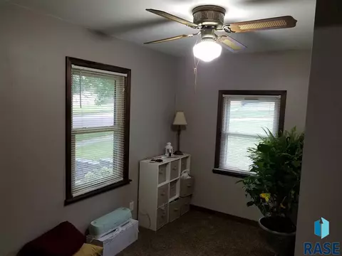 406 S Van Eps Ave, Sioux Falls, SD 57103 photo 7
