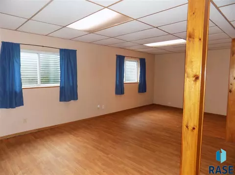 908 E Jane Ln, Sioux Falls, SD 57108 photo 14
