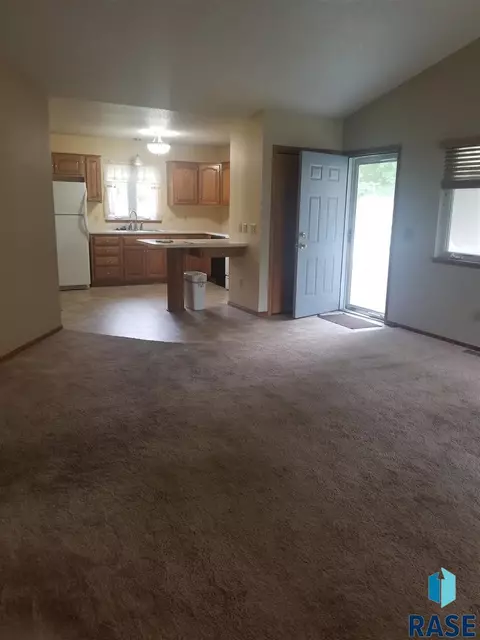 908 E Jane Ln, Sioux Falls, SD 57108 photo 7