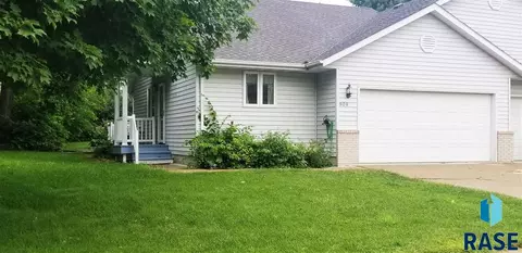 908 E Jane Ln, Sioux Falls, SD 57108 photo 2