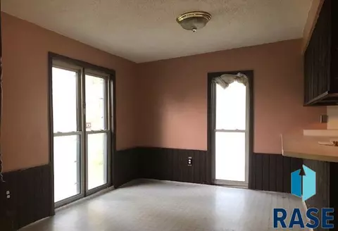 7401 W 12th St, Sioux Falls, SD 57106 photo 4