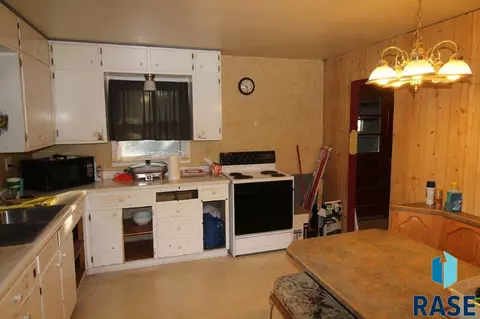 47439 258th St, Renner, SD 57055 photo 3