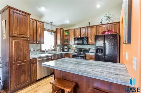 4309 E 22nd St, Sioux Falls, SD 57103 photo 5