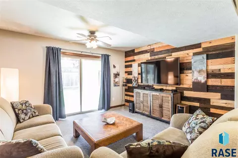 4309 E 22nd St, Sioux Falls, SD 57103 photo 16